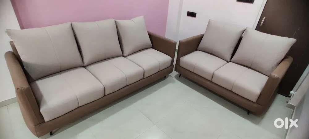 3 x 2 sofa set with 9 Cusion
