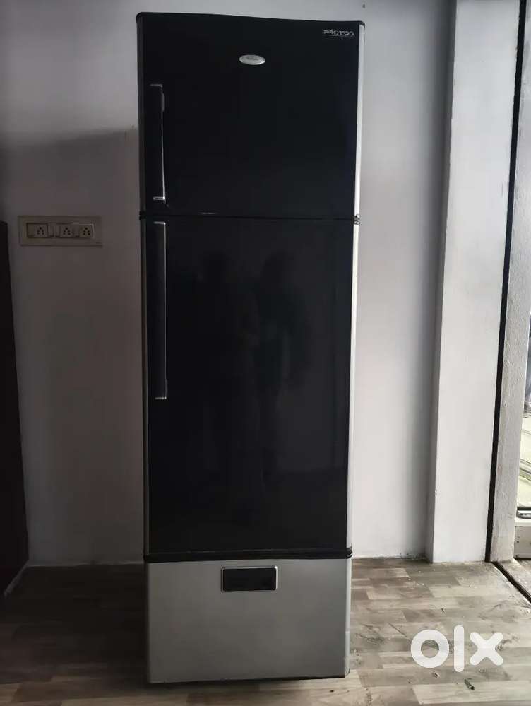 Whirlpool 3rd door fridge Free Home delivery