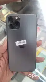 I phone 11 pro mint condition and 90 bettry health face I'd not work