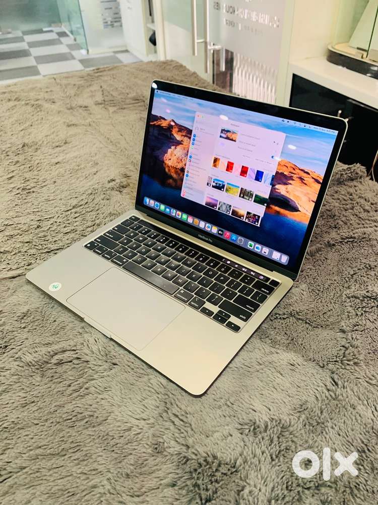 Apple MacBook Pro (13inch) 2022 M2 Chip 8GB RAM 256GB SSD A2338 WRNTY