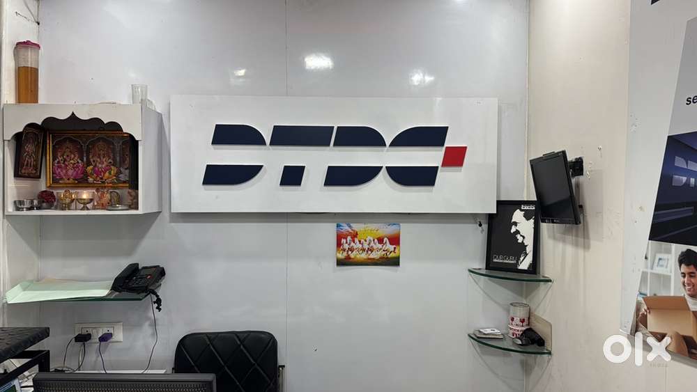 In Dtdc courier need full time accountant only female loc vidyanagar