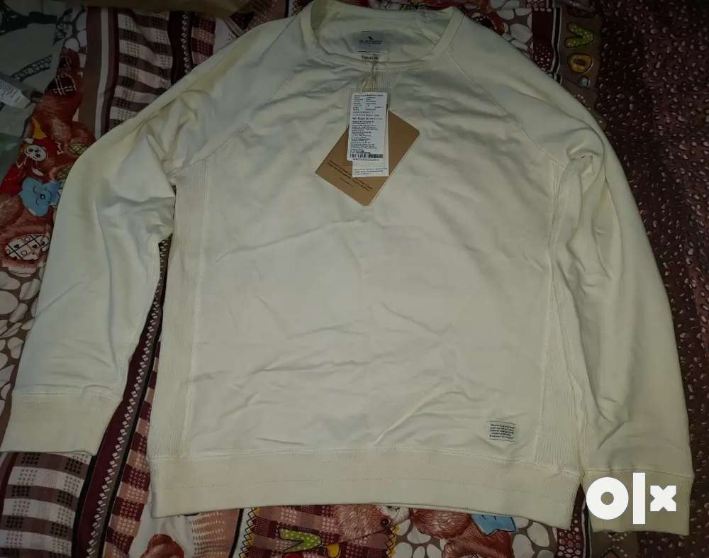 Sweatshirt unused beige colour Mr Bowerbird  size L selling for 1600