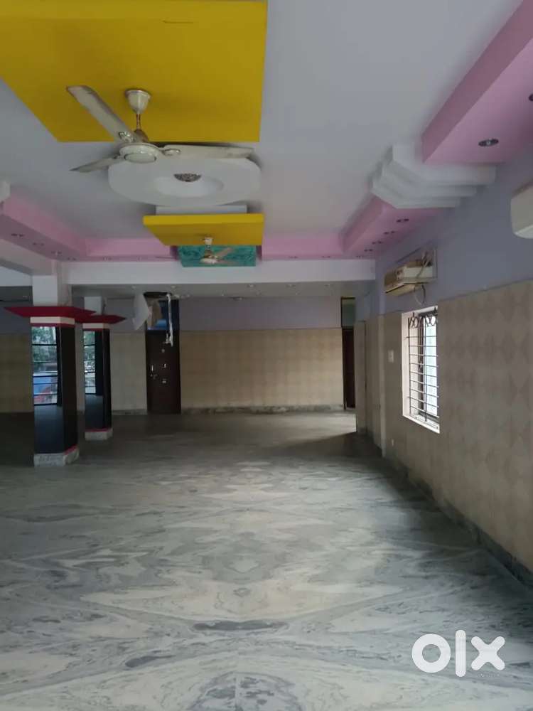 2 story building in rent