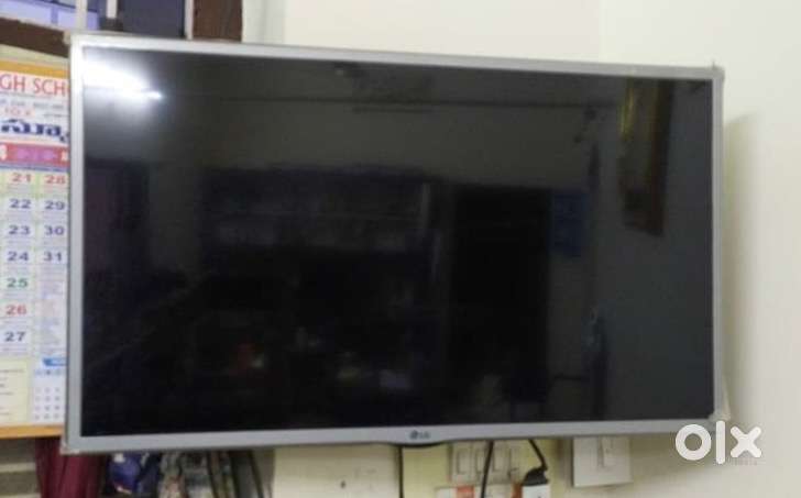 LG color TV 32 inches