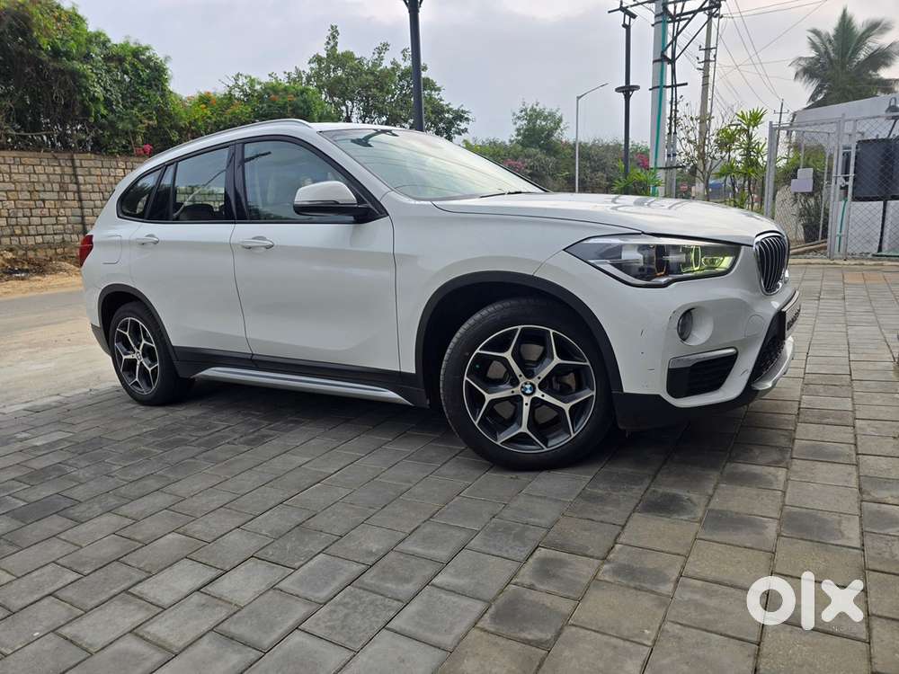 BMW X1  2019 mint condition