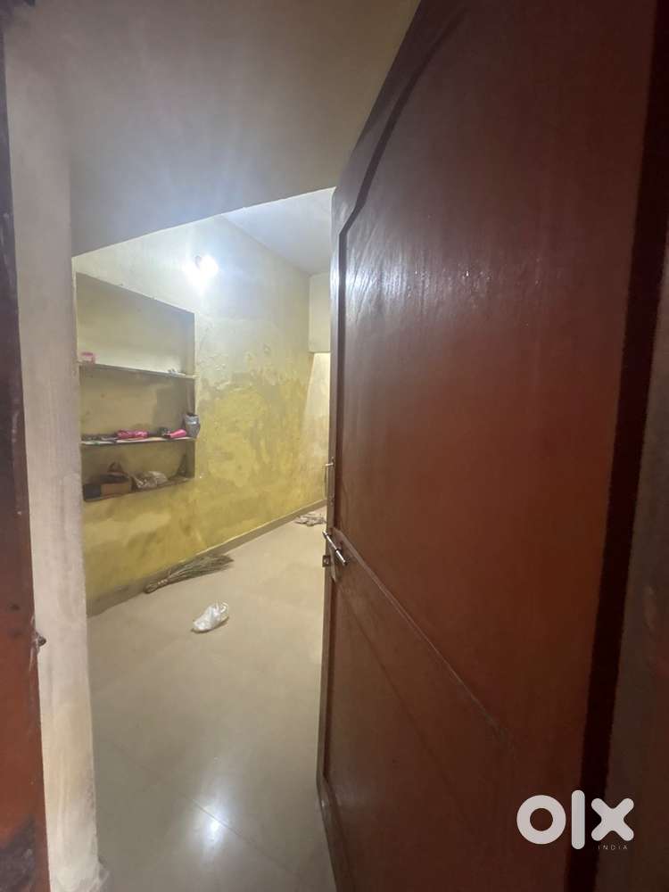 Need girls room ment argently today