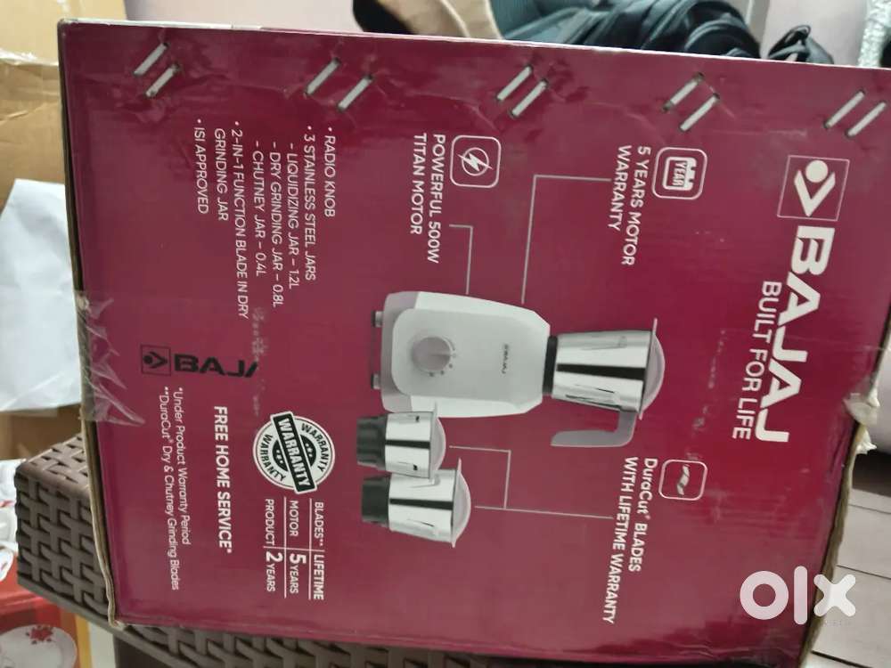 Bajaj mixer new and Dissret boul set 2 pis