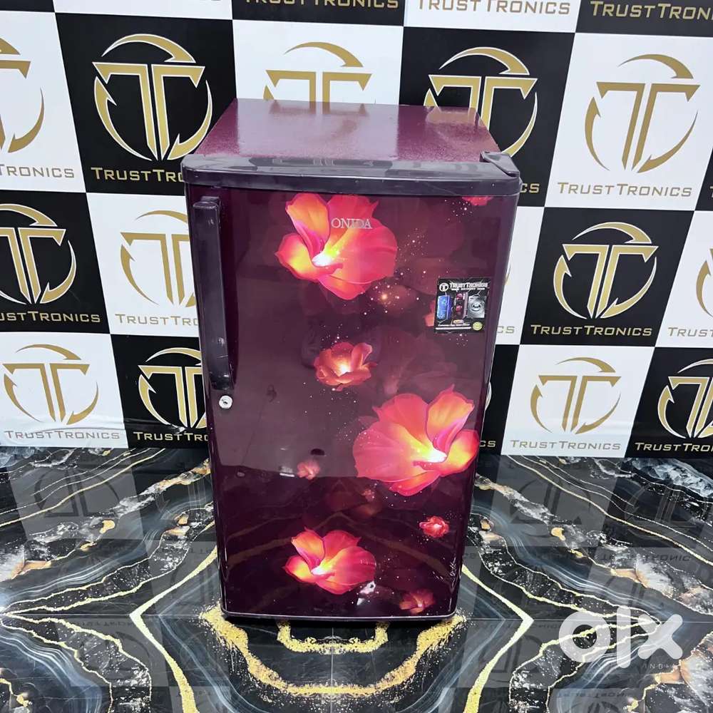 Onida 180ltr flower design in new condition fridge