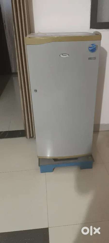 Selling 175L whirlpool refrigerator