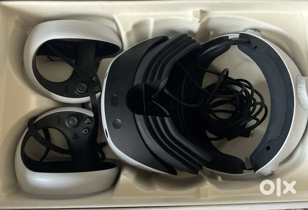 Sony PlayStation VR2 CFI-ZVR1 Headset & Sense Controllers for PS5.