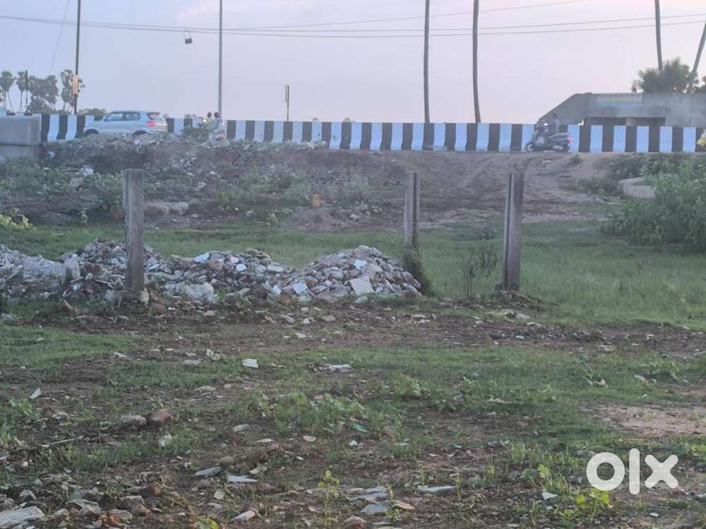 Prime 1800 sq. ft. Commercial Plot for Rent