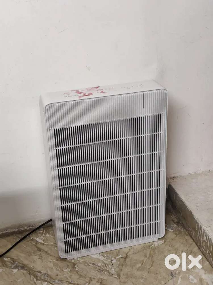 Selling 15 days old Cuckoo Air purifier