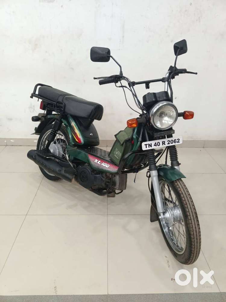 TVS XL 100 GREEN COLOUR