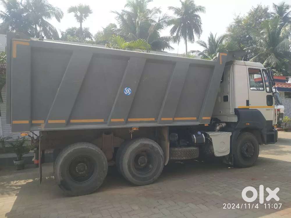 BS-VI Hyva 10/ 12 wheel required for sand shifting work