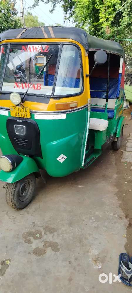 Compact ricksha 2019 Bajaj Auto 2 tok