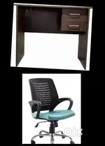 2draw table with chair