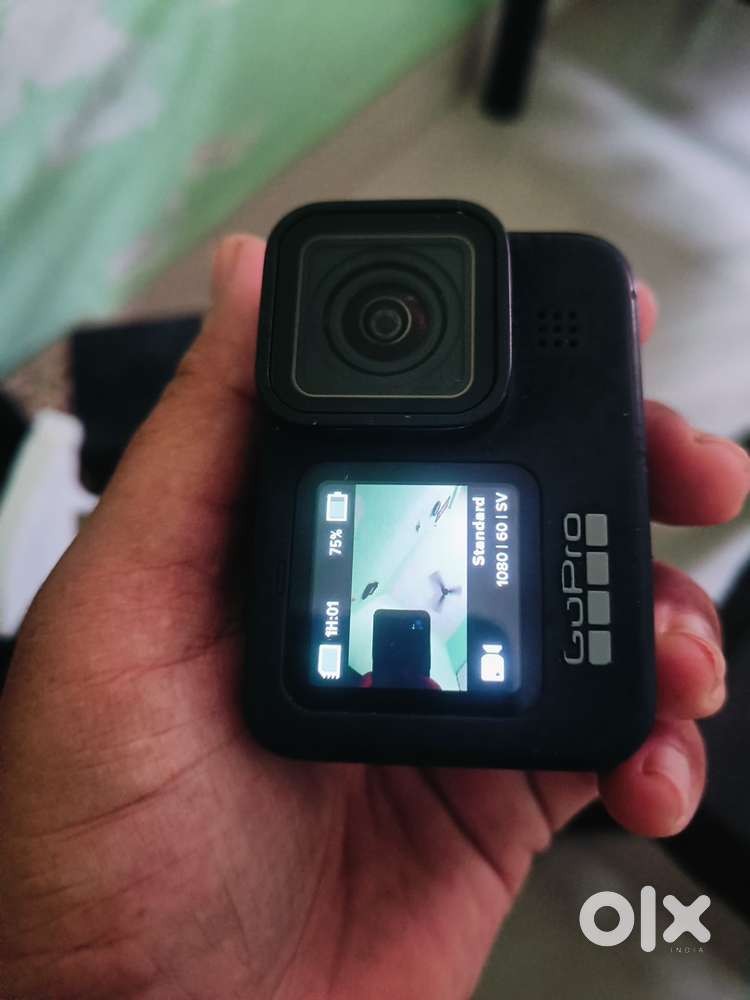 Gopro hero 09 black sell urgent 18,000 price and price is negotiable
