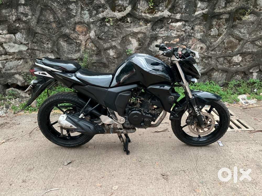 Yamaha fzs 2018 single owner
