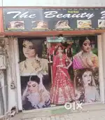 Shop for sale in alambagh natkhera road 330 sqft area