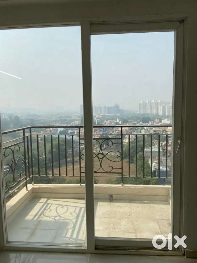 2Bhk unfurnished Society Flat Available For Rent Near Hero Honda Chowk
