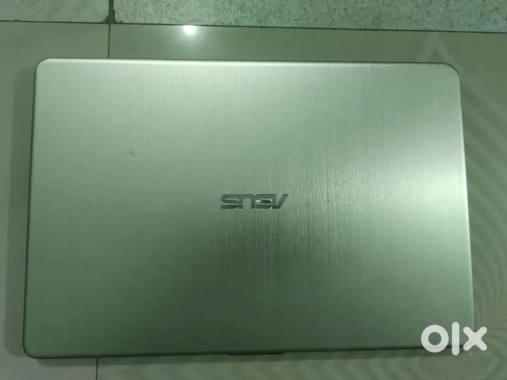 Asus vivoboook 15 X505