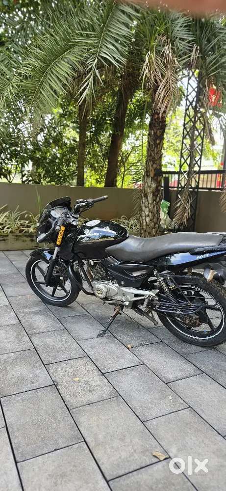Bajaj  pulsar  150