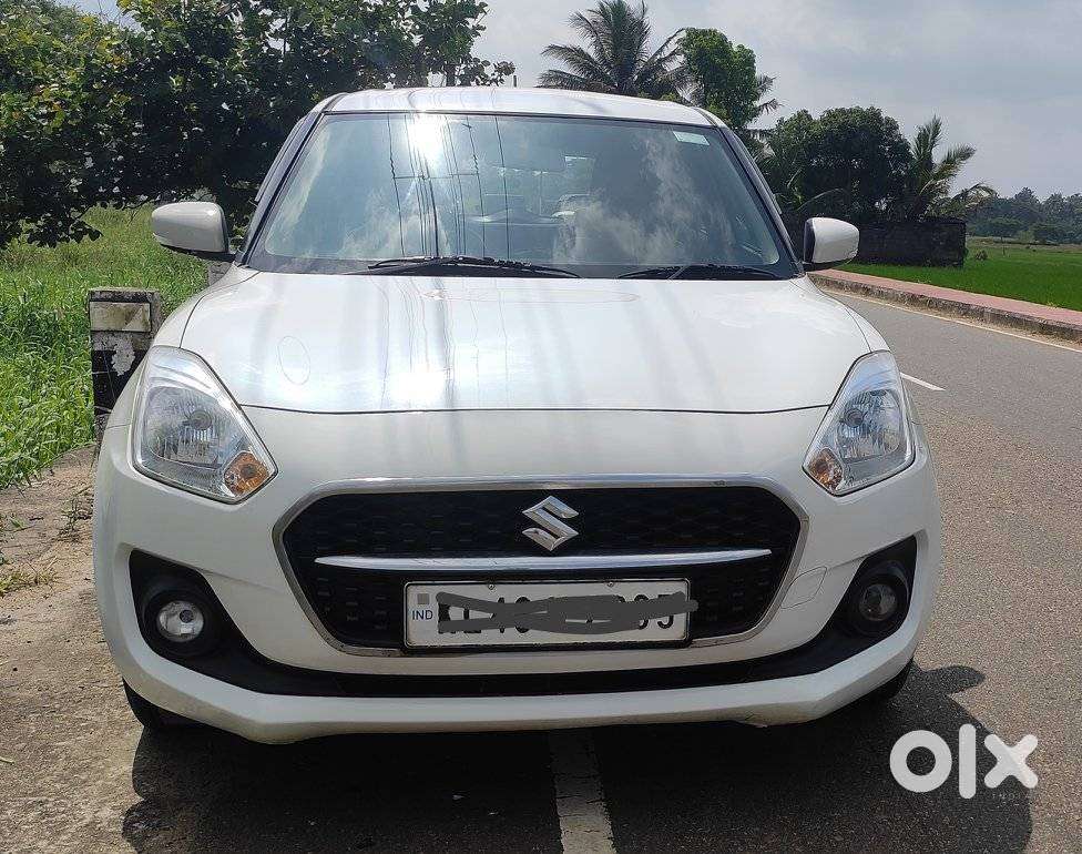 Maruti Suzuki Swift VXi + Manual, 2021, Petrol