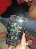 I phone 11 in good condition serious buyer contact me small scratch
