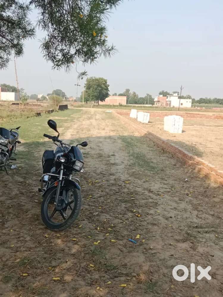 Plot condition is very good safedabad near Awadh law college