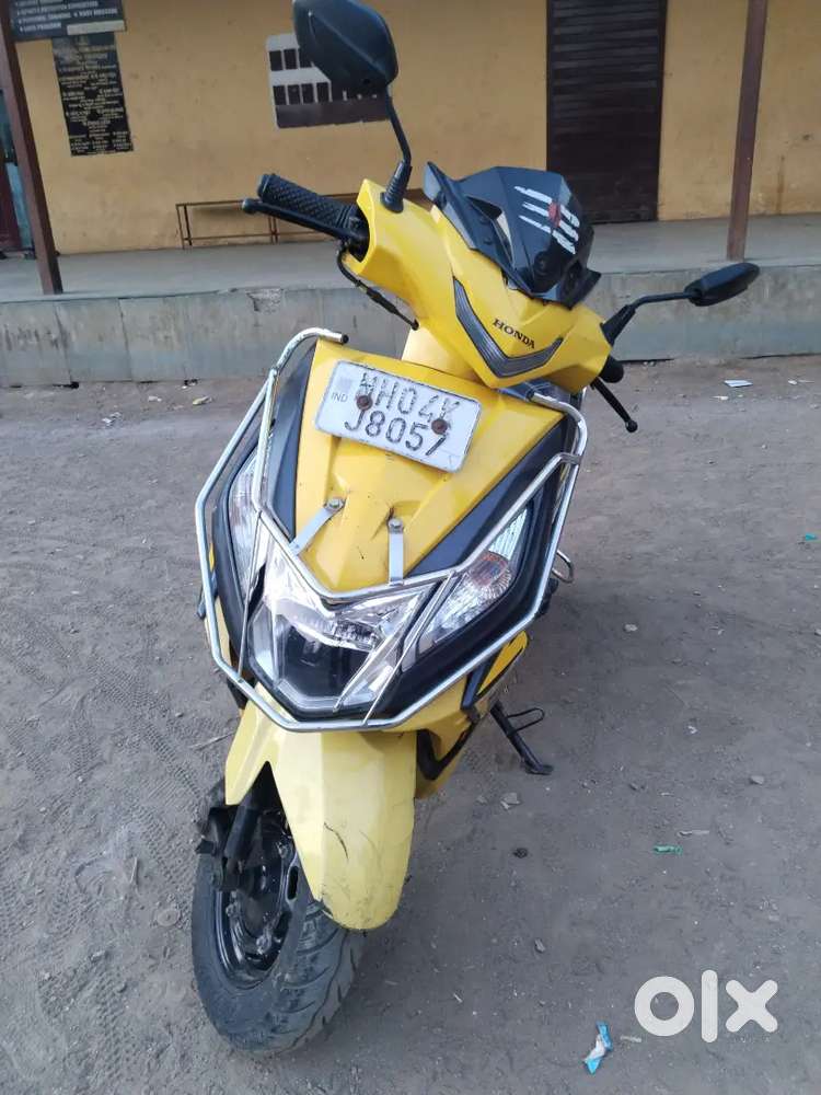 Esme 5500 fine bhi hai 2 owner scooty hai