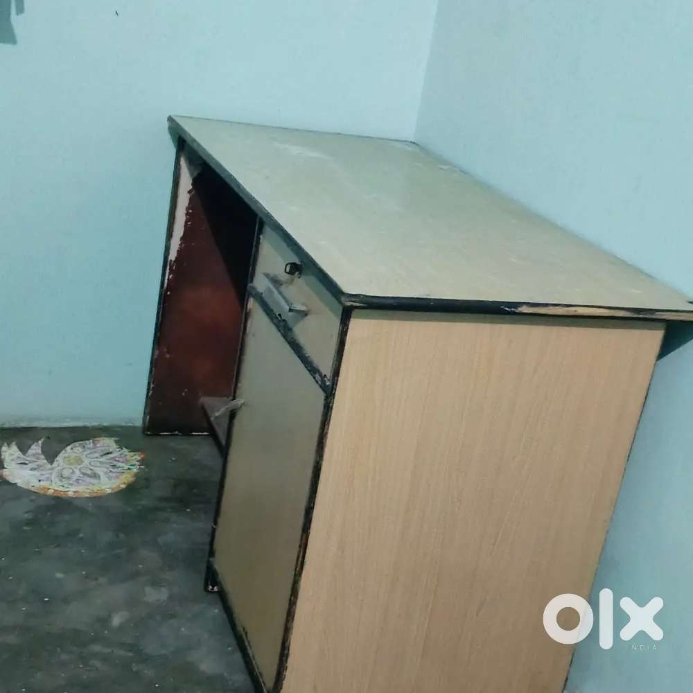 Laptop tabale and computer