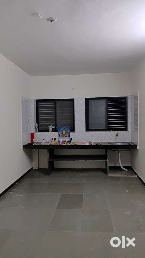 1 BHK FLAT ON RENT NEAR COLLECTOR BANGLOW AND GOLF CLUB