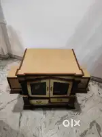 Storage table in excellent condition and afforable price