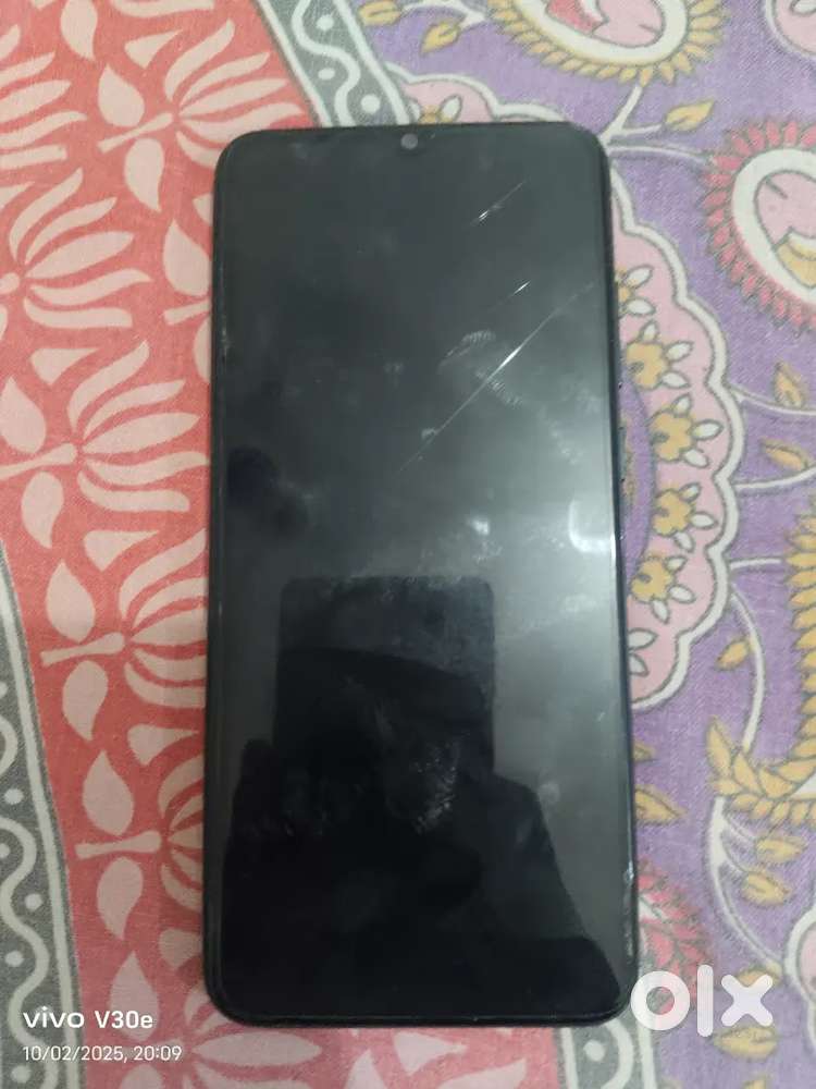 Samsung galaxy MO4