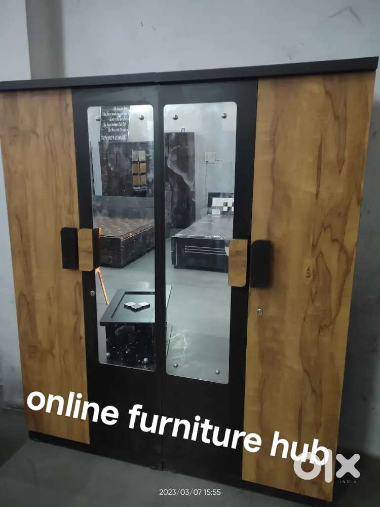 New design 4 door kabat with dual mirror