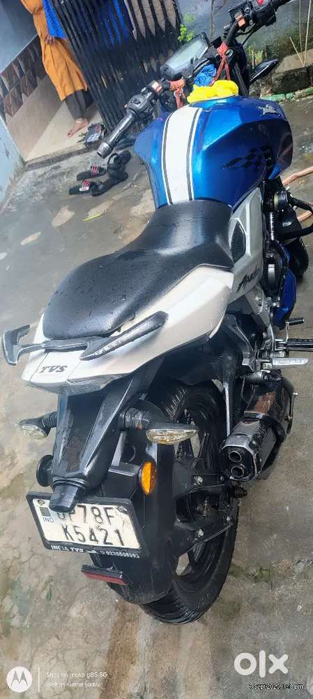 Bike bilkul mast condition me hy 2018 December last ki hy.