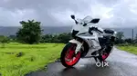 Yamaha R15 V4 2025 – 2500 km, Single Owner, Showroom Condition