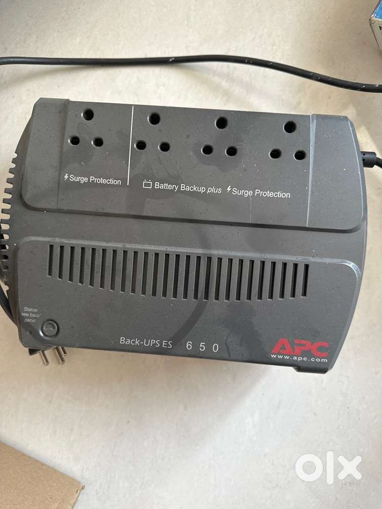 Battery backup and surge protector