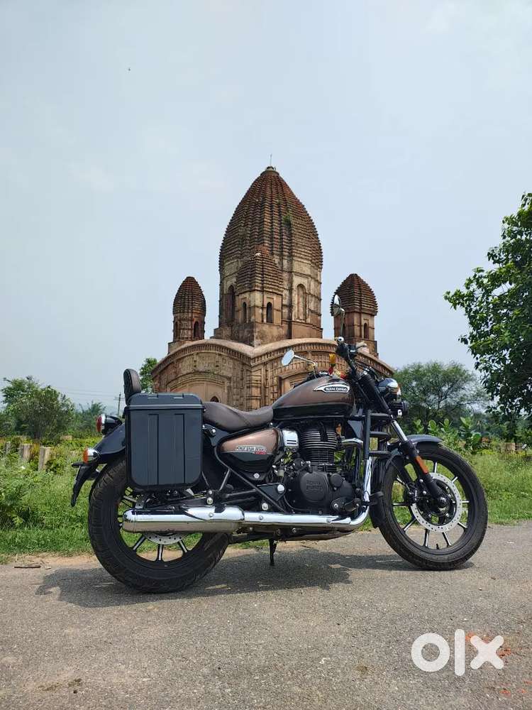 Royal Enfield Meteor Supernova