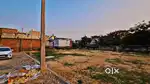 Ekana stadium se 5 minute ki duri par plots le