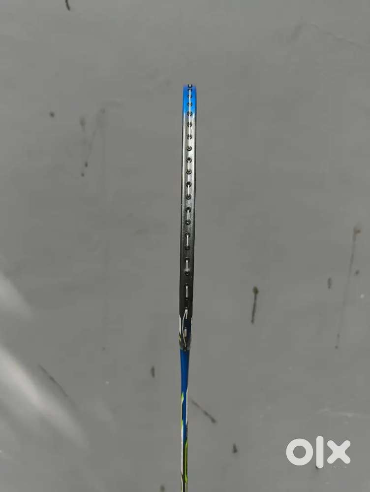Yonex bat 6000i