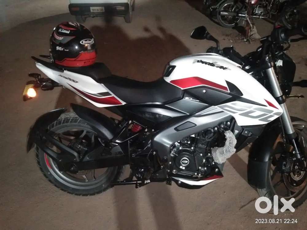 Bajaj Pulsar ns200 Rs 1,30000