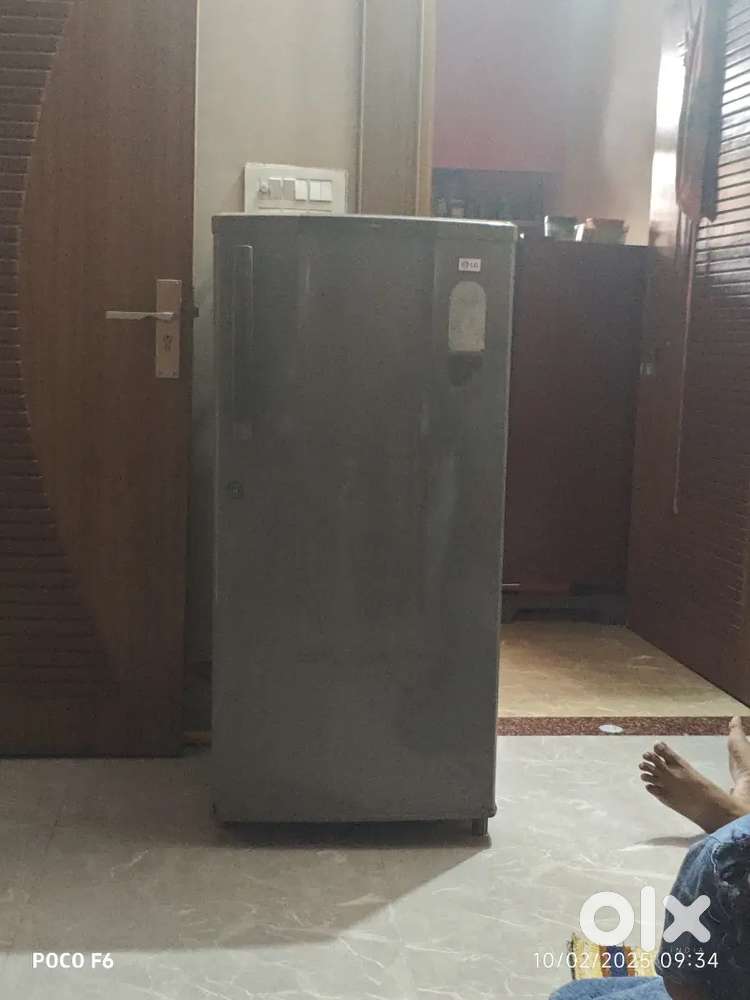 LG Refrigerator 183L 2 star