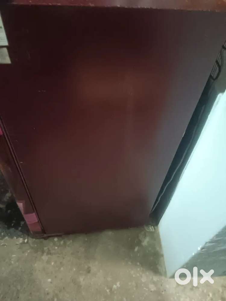 Onida single door refrigerator