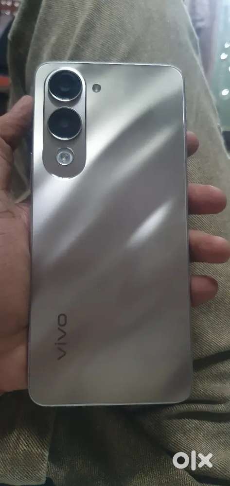 Arjent sell new phone buy