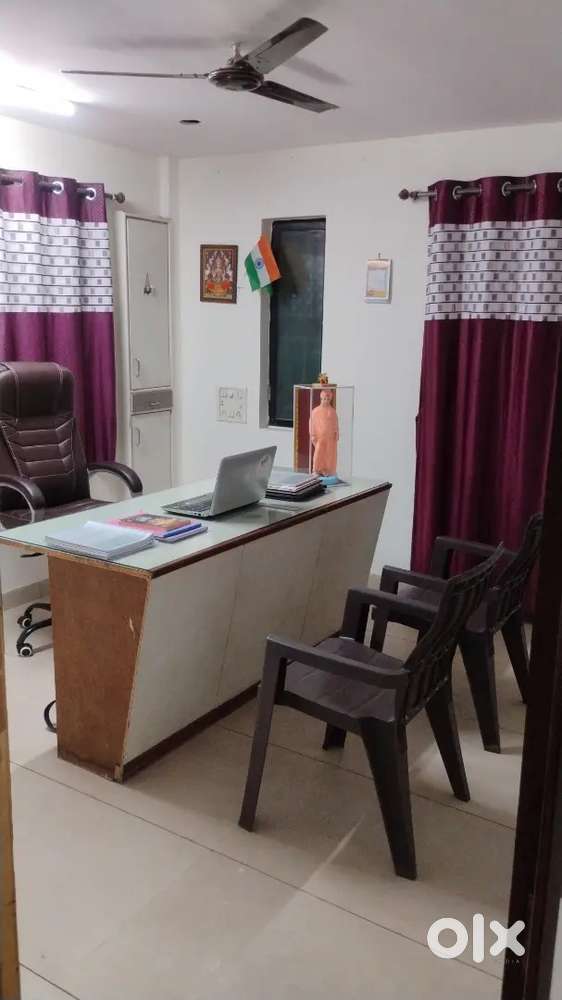 Well furnished office cabin for rent