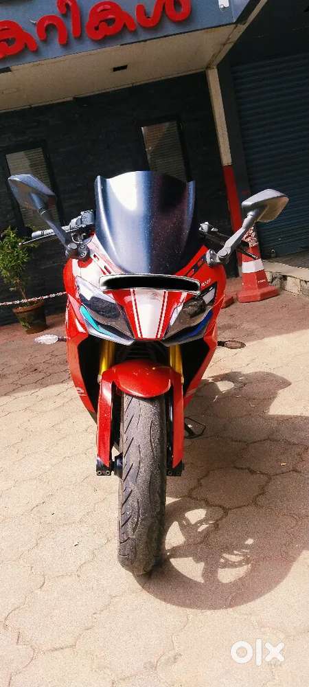 Single owner, new tyres, all papers clear