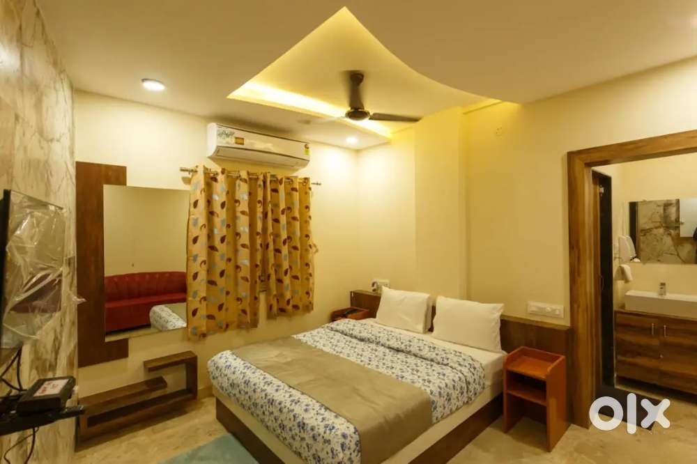 Personal secretary ( Female)