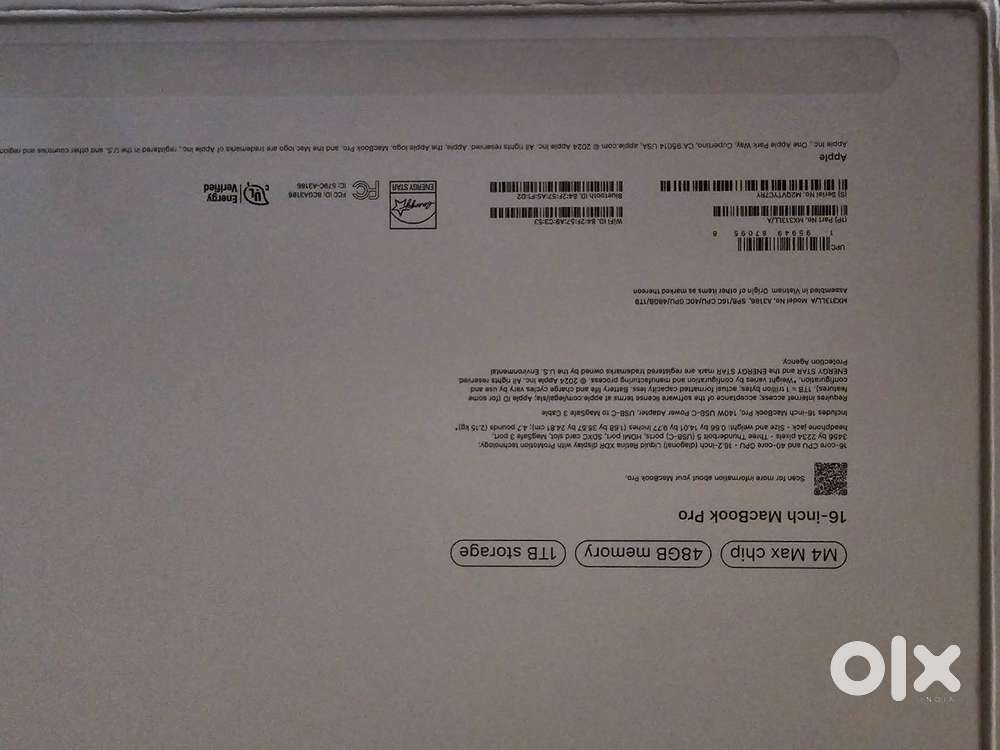 Selling brand new Mac m4 max 16.2 inches 1 tb 48gb