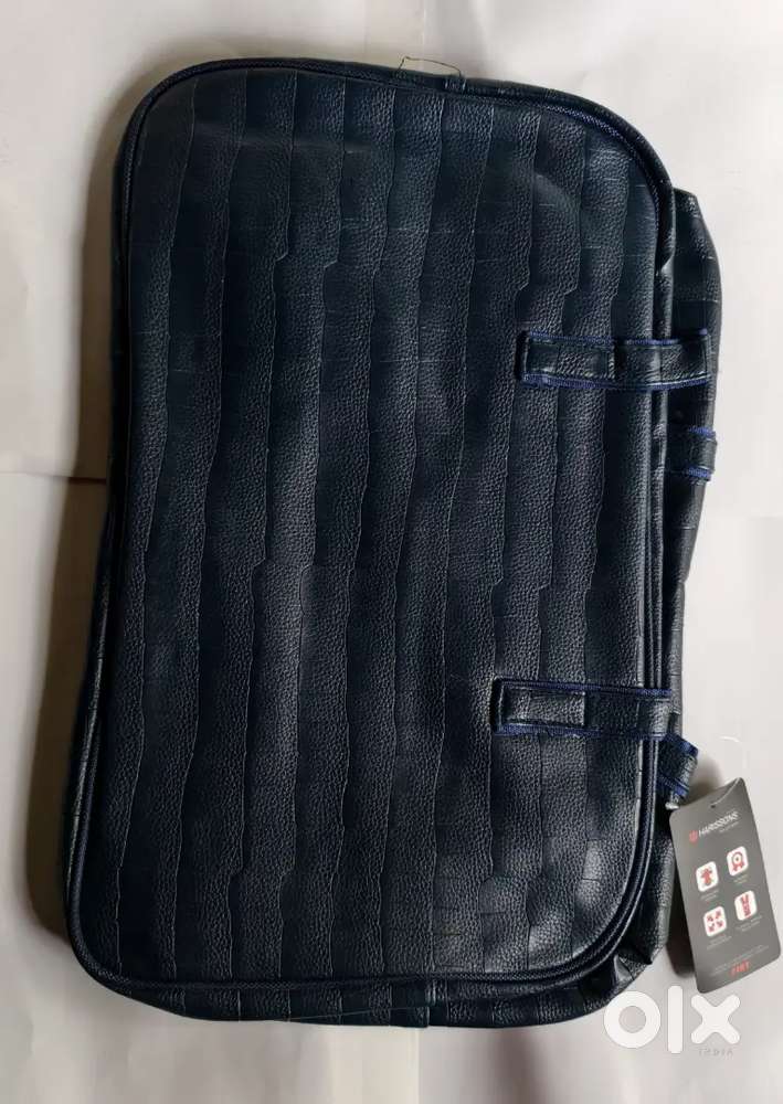 Harisson Luggage Bag.